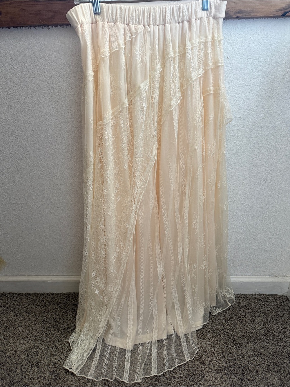 Romantic Cream Lace Ruffle Maxi Skirt - Women's Layered Boho Style - Picture 2 of 7